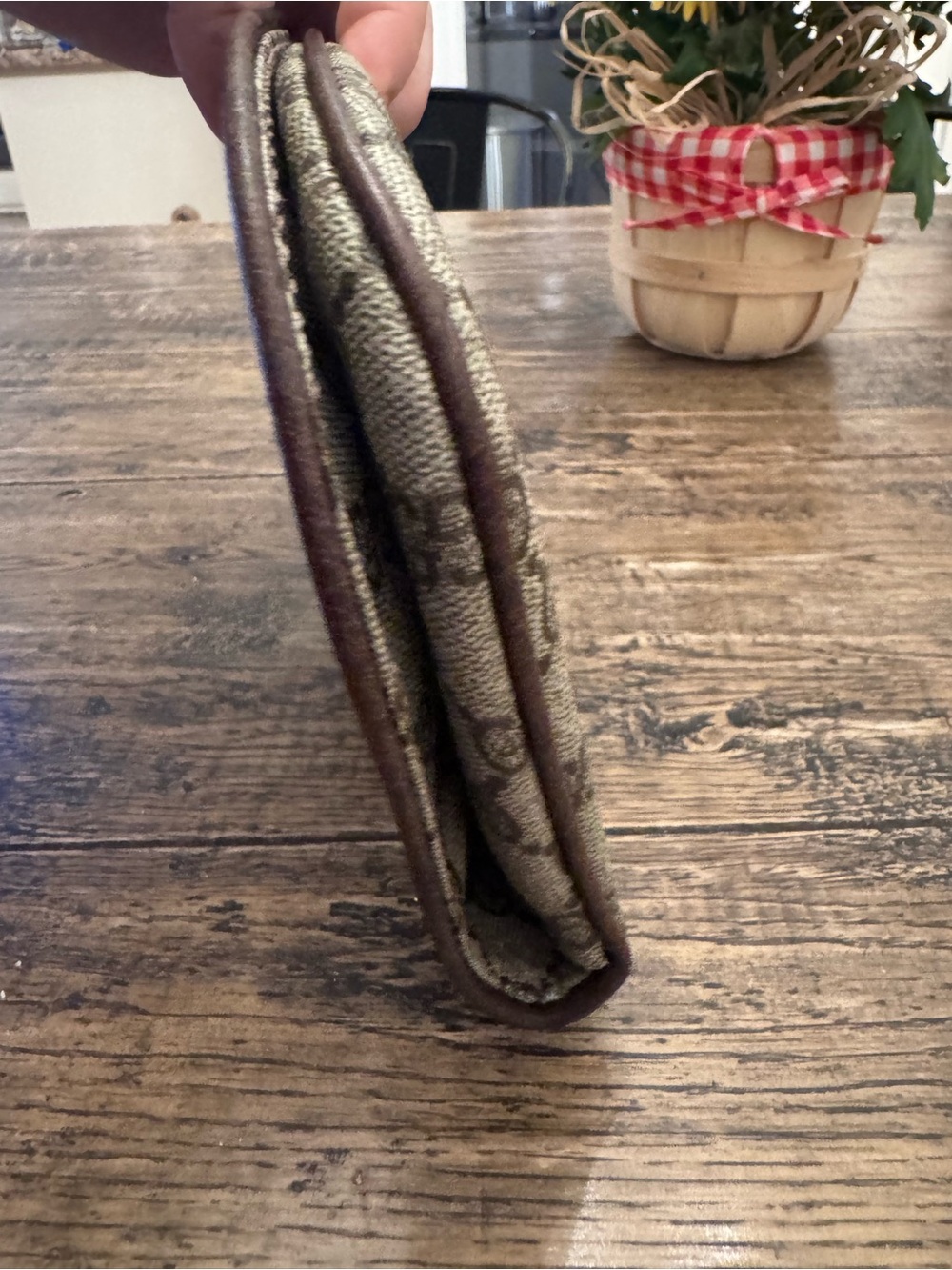 Authentic Vintage Gucci Blondie GG Supreme Clutch - Picture 10 of 11